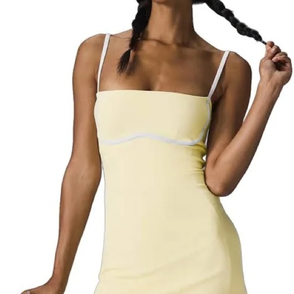 Alo airbrush streamlined dress - Picture 2 of 6